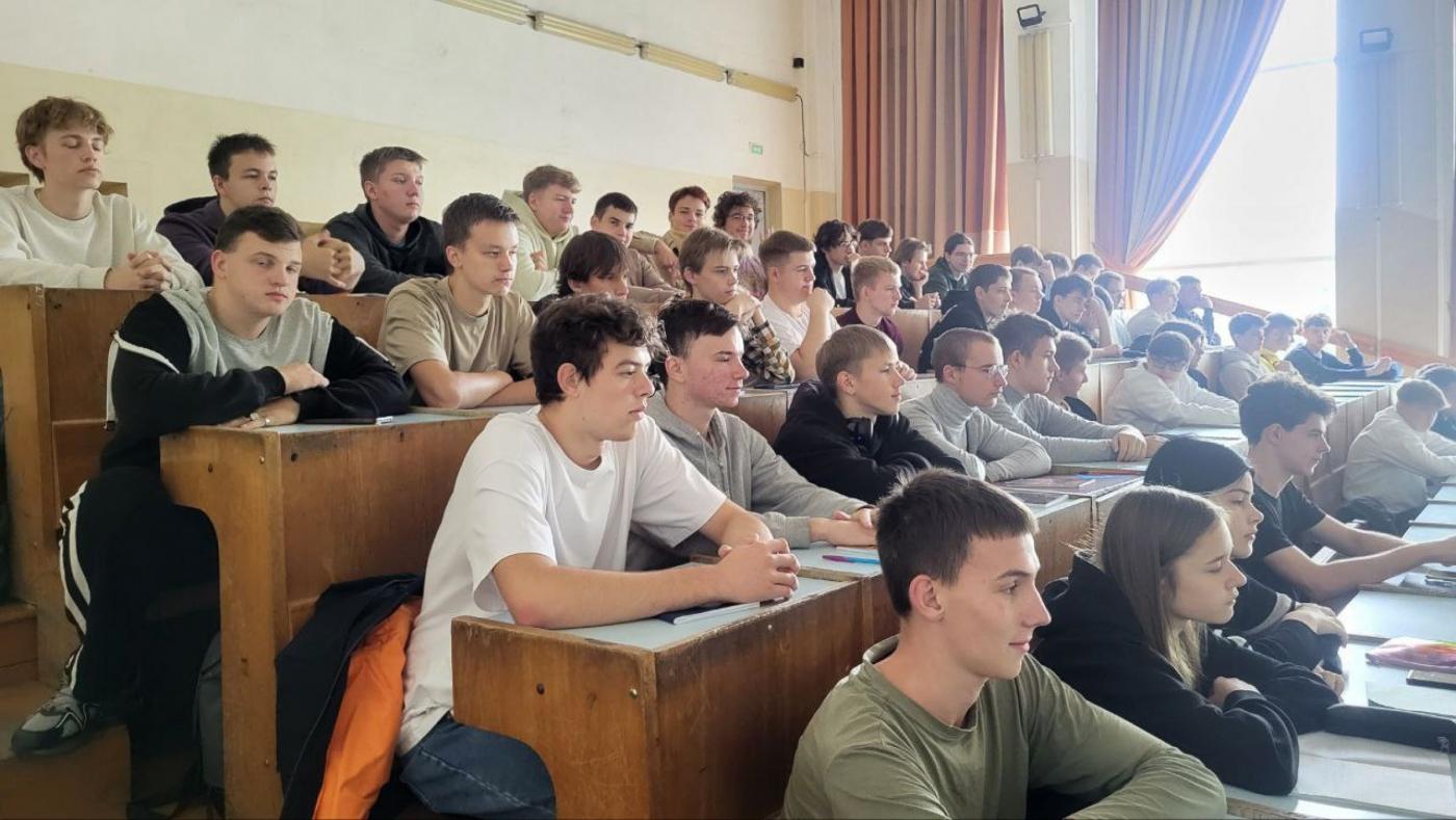 В БНТУ прошла встреча с лейтенантом милиции Евгением Лукьянчуком